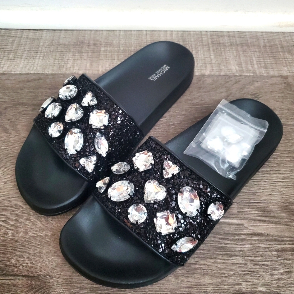 Michael kors pool slides size 9
